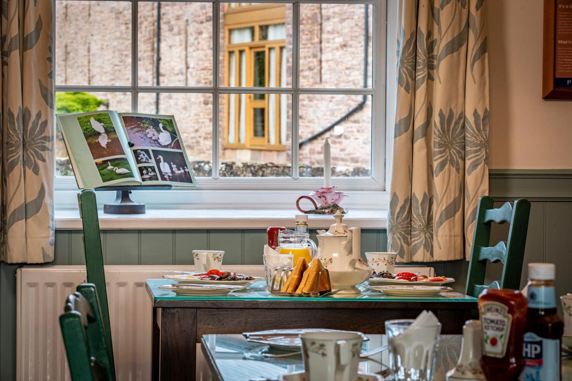Ty Newydd B&B Brecon Eksteriør billede
