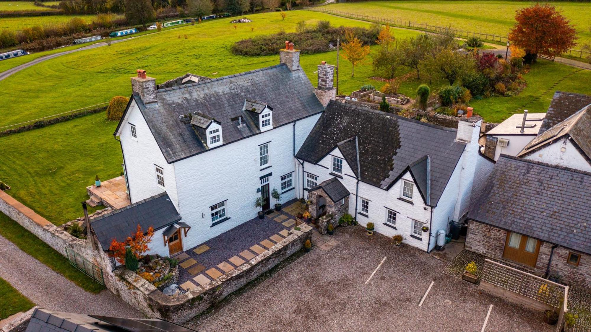 Ty Newydd B&B Brecon Eksteriør billede
